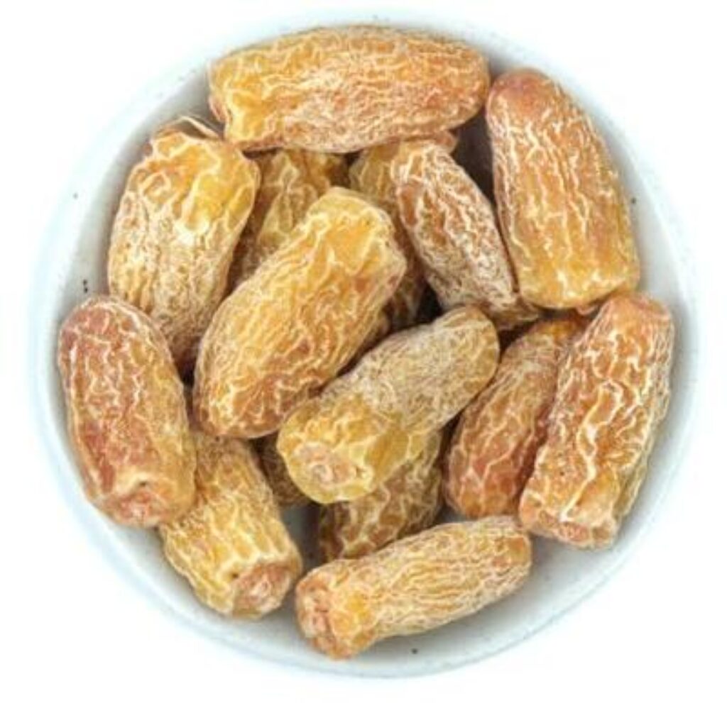 ✅ Good for Anemia – The iron content in yellow dry dates helps increase hemoglobin levels and fight fatigue caused by anemia. ✅ Aids Weight Management – Despite their natural sweetness, they are rich in fiber, keeping you fuller for longer and preventing overeating. ✅ Promotes Brain Health – The nutrients in yellow dates support memory, concentration, and overall brain function. ✅ Great for Pregnancy & Recovery – They provide essential nutrients that support pregnancy health and aid in faster recovery after illness or weakness.